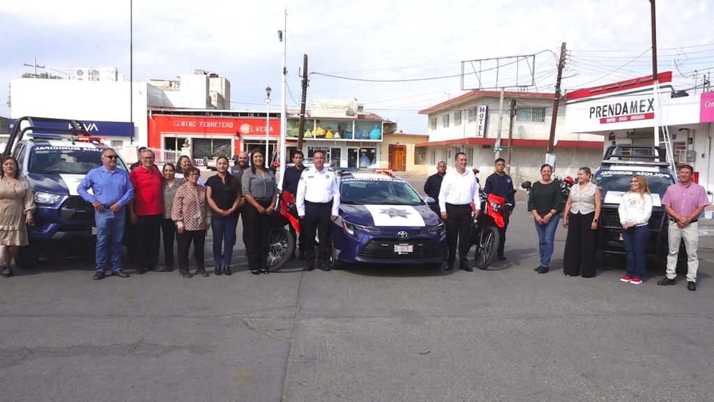 Entregan Parque Vehicular a la Dirección de Seguridad Pública en Vicente Guerrero