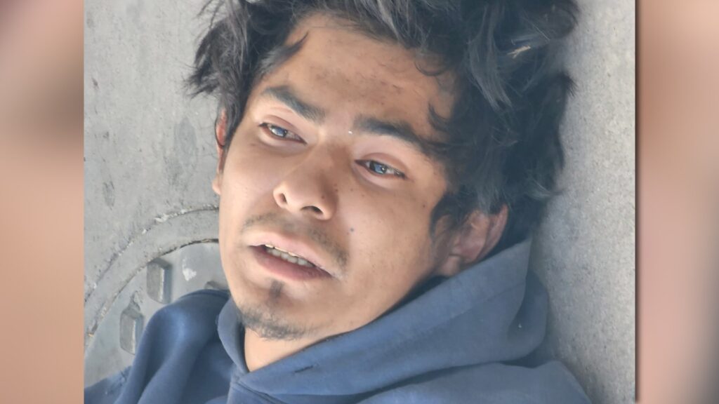 Urge localizar a los familiares de esta persona que sufrió accidente y no recuerda nada