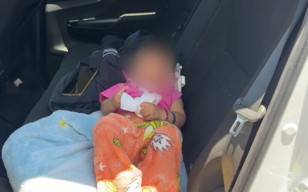 Bebé abandonado en taxi de aplicación moviliza a autoridades en Ecatepec