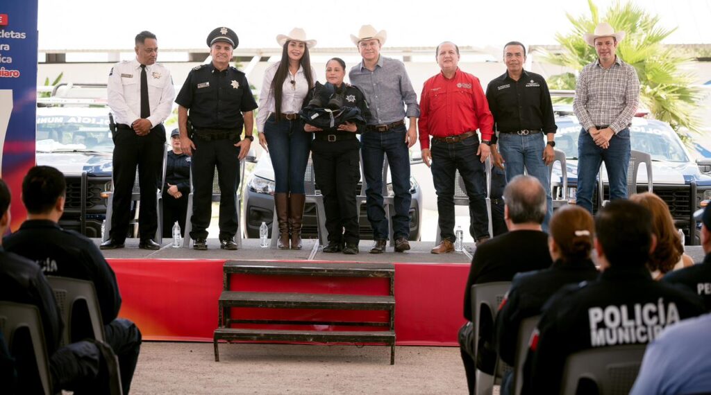 ¡Más equipo para seguridad! Gobierno Estatal y Municipio fortalecen a policías de Santiago
