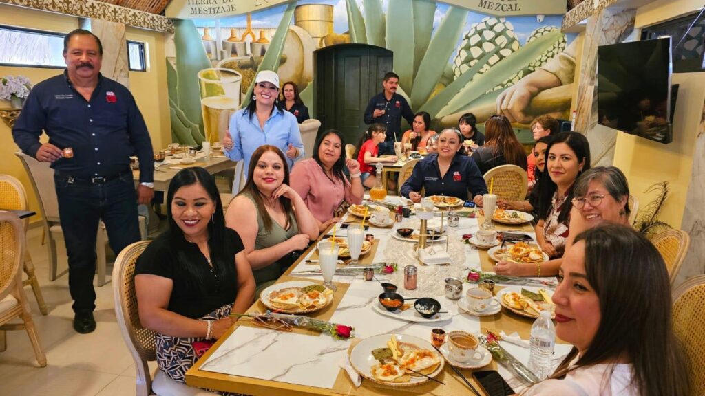 Celebran a Madres del Sindicato de Trabajadores de la Radio y la Televisión: STIRTT