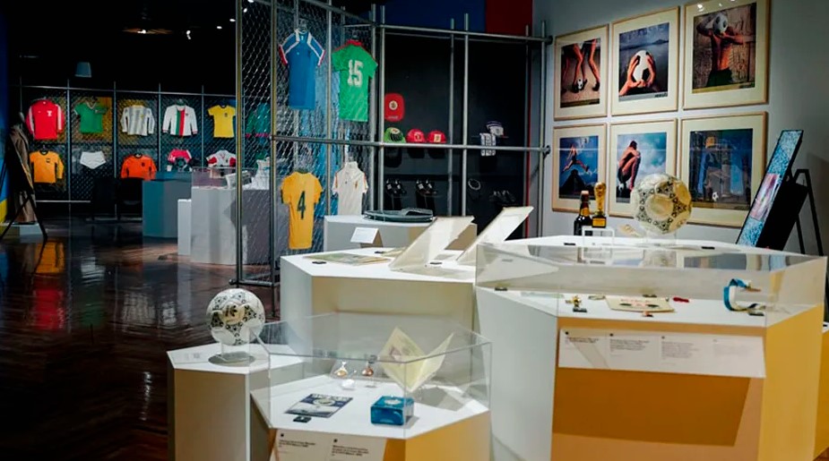 El Museo Franz Mayer recorre la historia de los mundiales a través del arte y el diseño