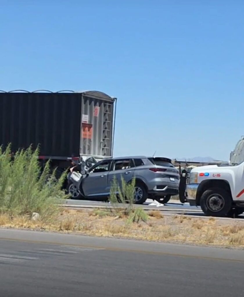 Se metio debajo de un camion de carga y perdio la vida