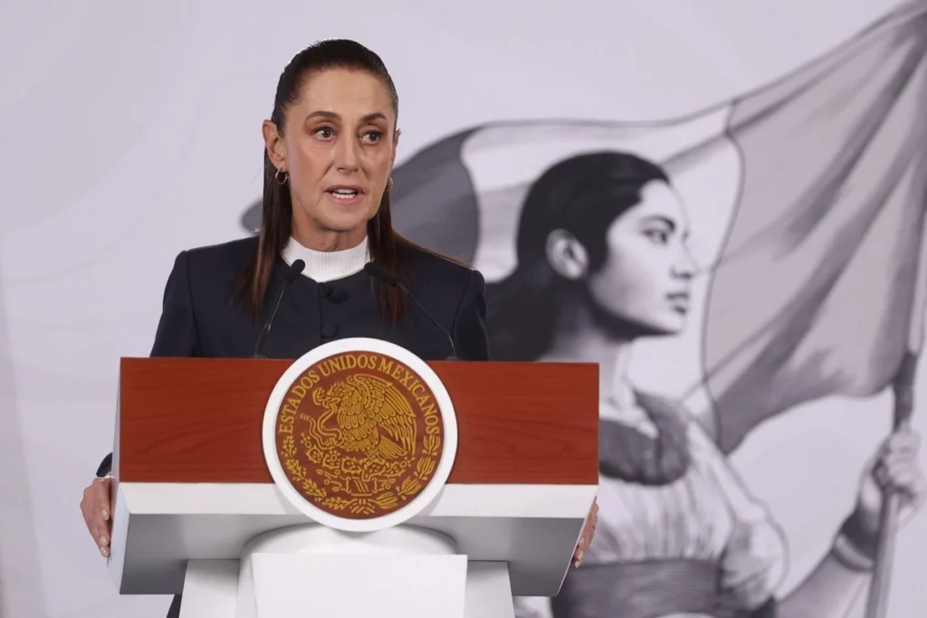 Sheinbaum presume récord en inversión extranjera y superávit comercial