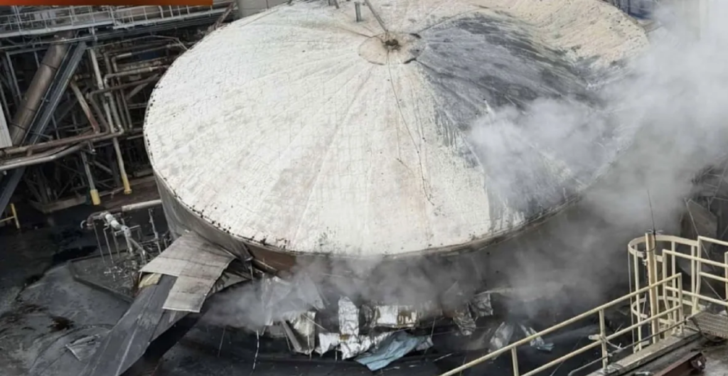 Implosión de tanque químico deja muertos en planta de Washington