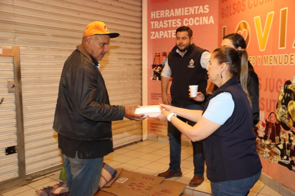 DIF Municipal fortalece recorridos nocturnos para brindar ayuda a personas en situación de calle
