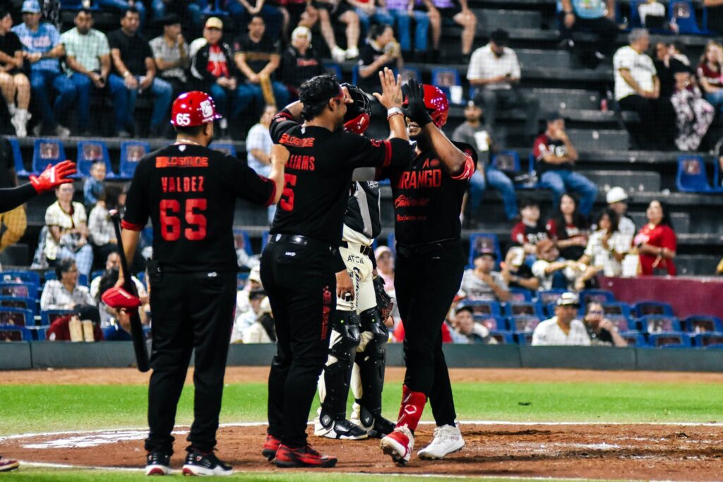 Caliente de Durango vence 5-4 a Tecolotes y sale con la serie