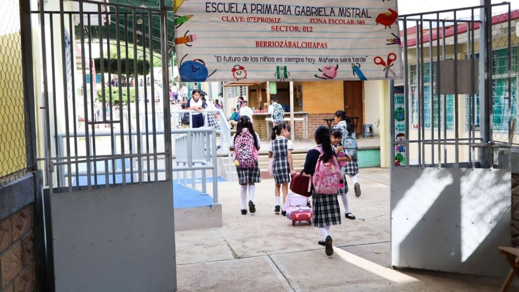 ¿Hay clases el 8 de mayo? SEP revela si hay descanso por el Día de las Madres