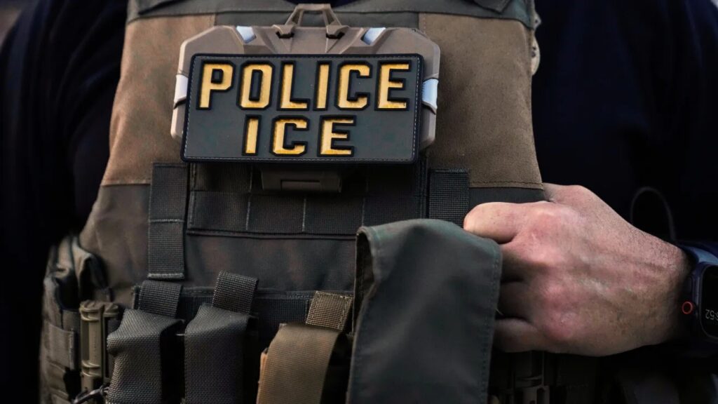 Falsos agentes del ICE aumentan ataques contra inmigrantes en EU