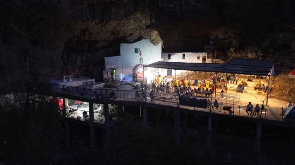 “Miles de fieles regresan de La Sierrita de Gamón tras multitudinaria peregrinación”