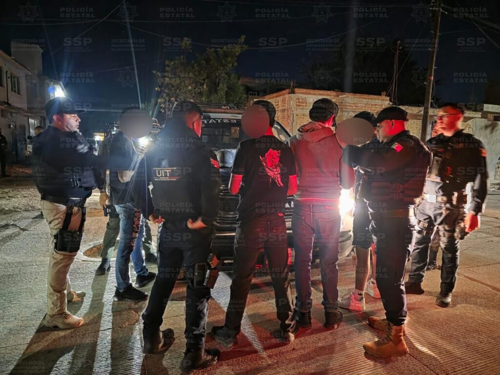 Seis jóvenes de 18 a 22 años detenidos por operativo Dragón; uno traía arma de fuego