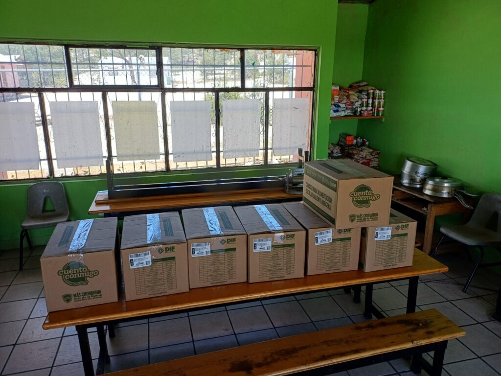 Lleva SPyCI apoyos alimentarios a familias del municipio de Balleza