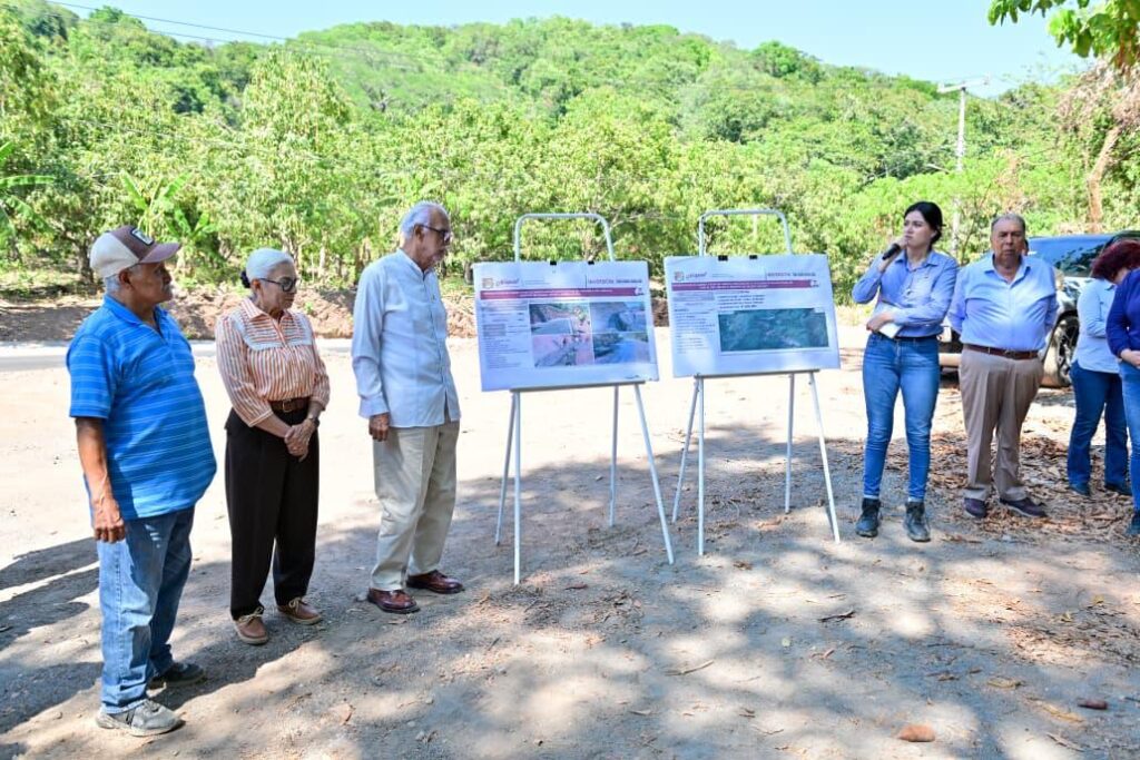 Miguel Ángel Navarro y Beatriz Estrada fortalecen conectividad en comunidad serrana de Xalisco