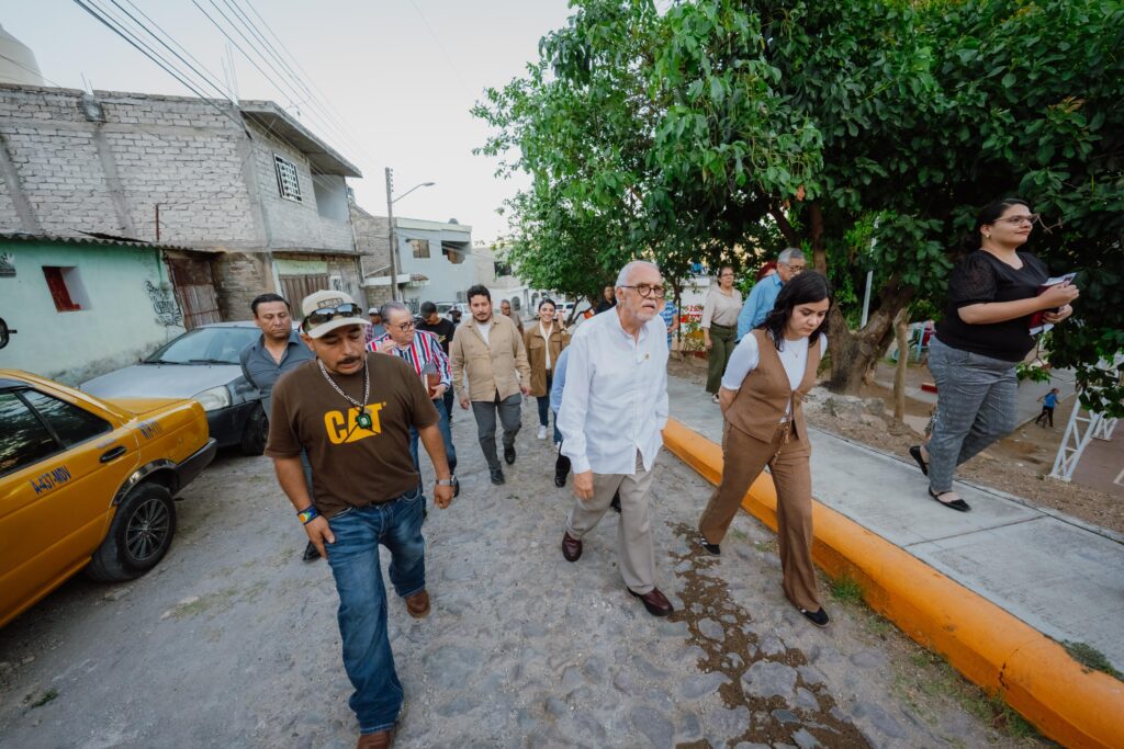 Miguel Ángel Navarro atiende de frente las necesidades de las familias de la colonia Reforma