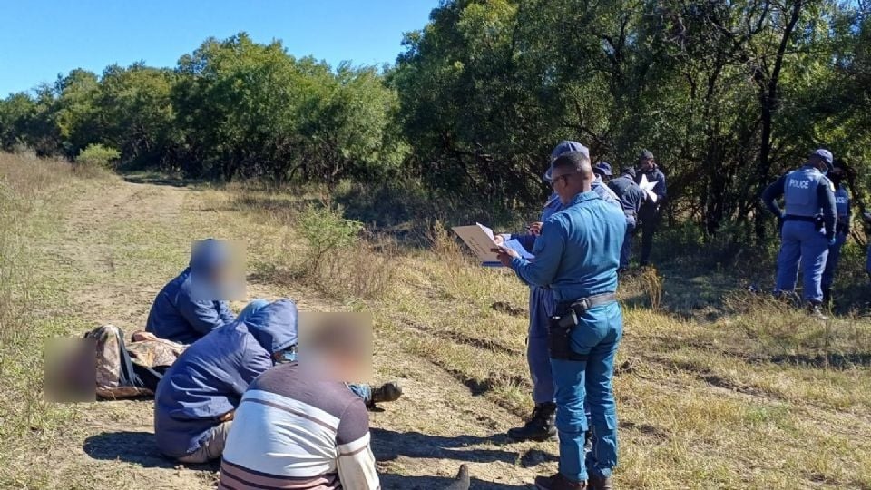 Sudáfrica desmantela narcolaboratorio millonario y arresta a cuatro mexicanos