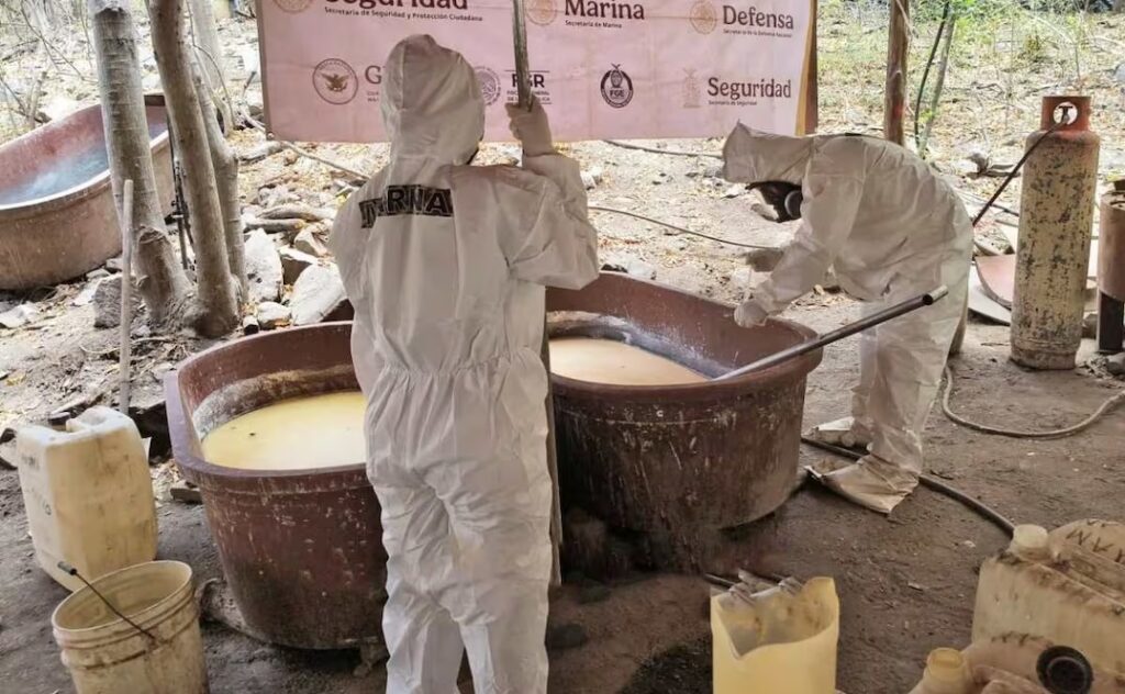 Semar desmantela en Sinaloa dos laboratorios clandestinos ligados a “Los Mayos”