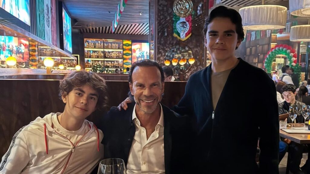 Zague comparte fotos de su fiesta de cumpleaños junto a sus hijos