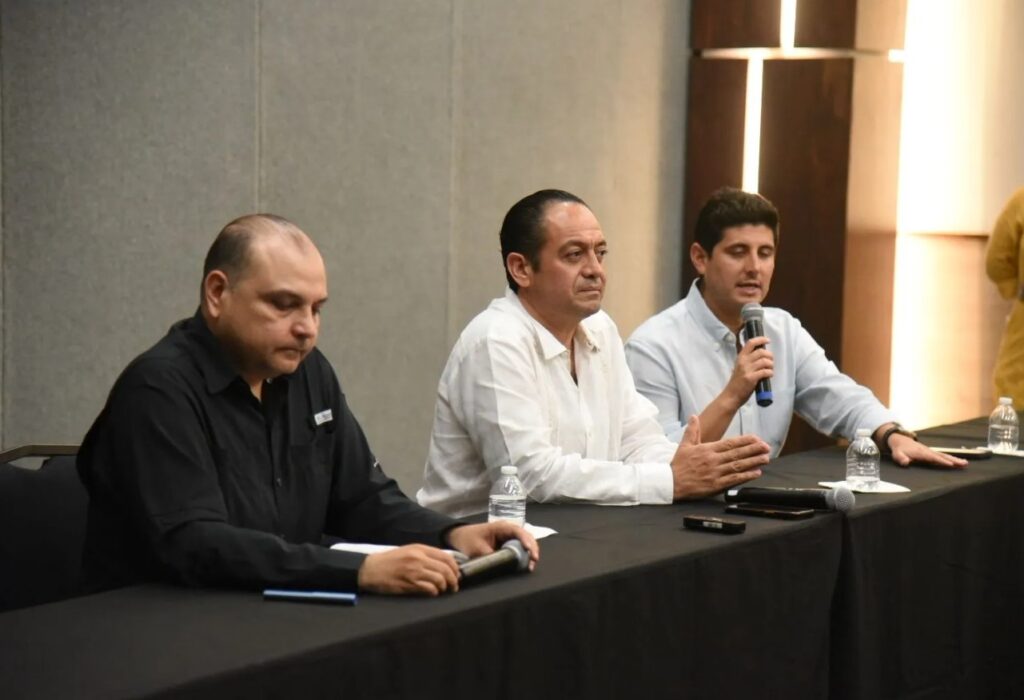 INAH confirma permanencia de artesanos en Chichén Itzá