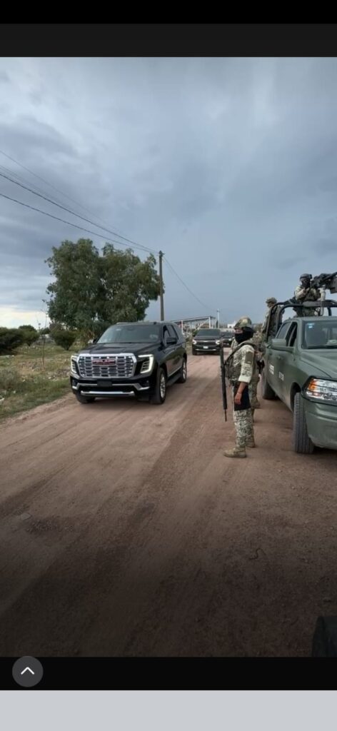 Ocho vehículos de alta gama, una cuatrimoto y 2 armas, lo asegurado en la Hacienda San Lorenzo