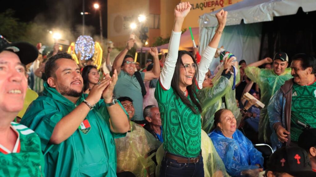 Más de 20 mil personas celebran en Tlaquepaque el triunfo de México sobre República Checa