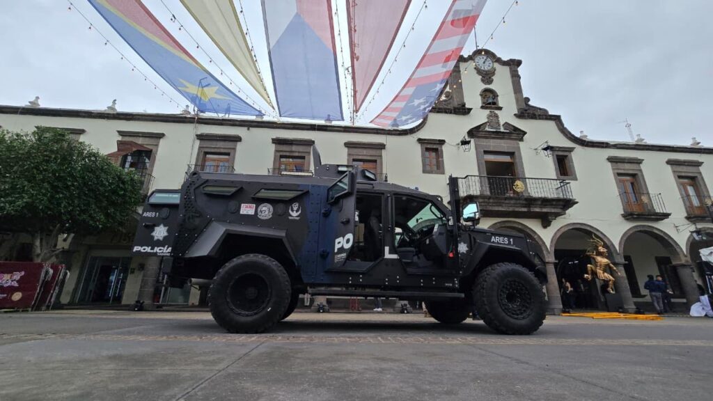 Exhiben en Tlaquepaque la unidad táctica “ARES 1”, única en su tipo en Jalisco