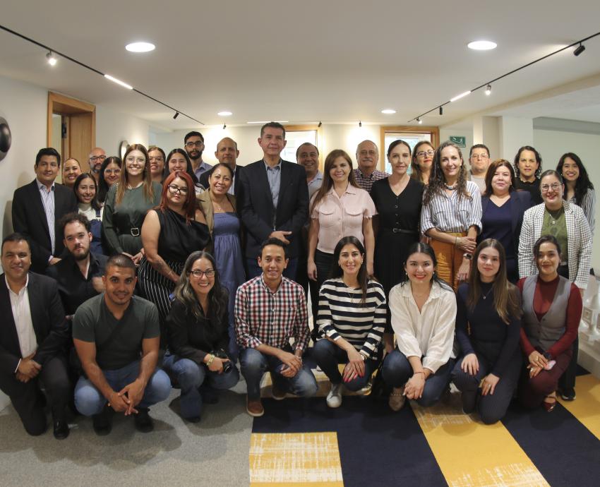 Entrega UdeG nueva sede a Coordinación General de Vinculación y anuncia observatorios para el desarrollo regional