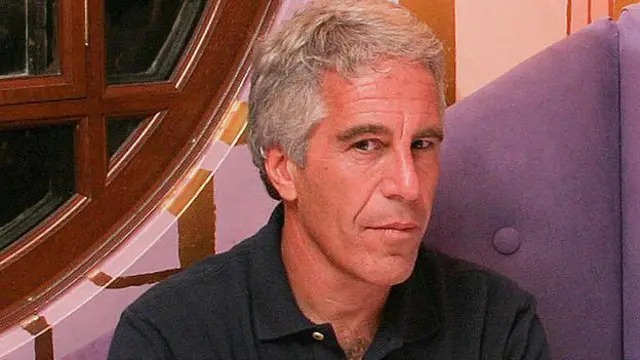 Víctimas de Jeffrey Epstein denuncian amenazas tras revelación de expedientes