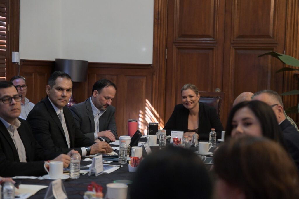 Maru Campos encabeza reunión semanal de la Mesa de Seguridad