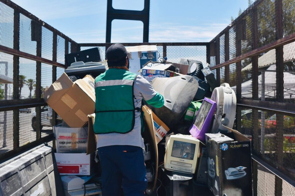 Durango genera 16.5 millones de kilos de basura electrónica al año; alistan Mega Reciclatón