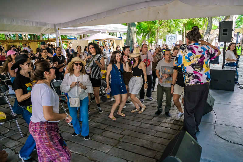 Mundo Jalisco vive un fin de semana de música, artesanía y sabores rumbo a su cierre