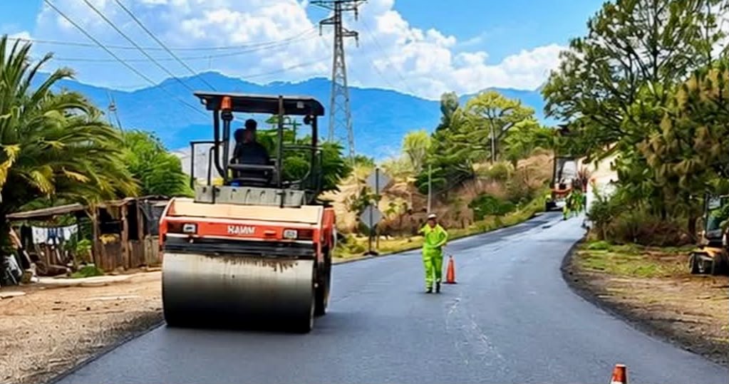 Aprueban acuerdo para rehabilitar la Carretera Federal 70 entre Ameca y Talpa
