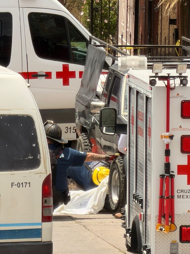 Identifican a hombre que murió aplastado por camioneta en Parral