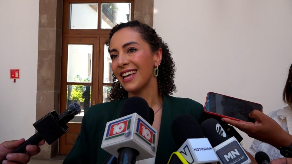 Gaby Hernández Impulsa iniciativa que busca reducir plásticos de un solo uso por un Durango