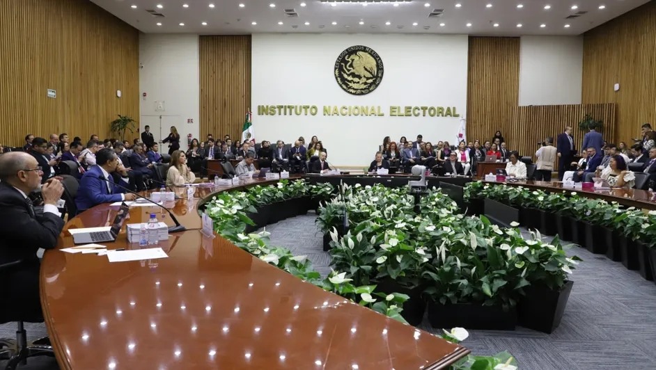 Morena podrá afiliar militantes por apps; INE aprueba reforma