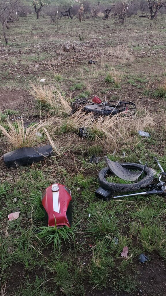 Otro menor de edad pierde la vida al chocar en moto contra camioneta