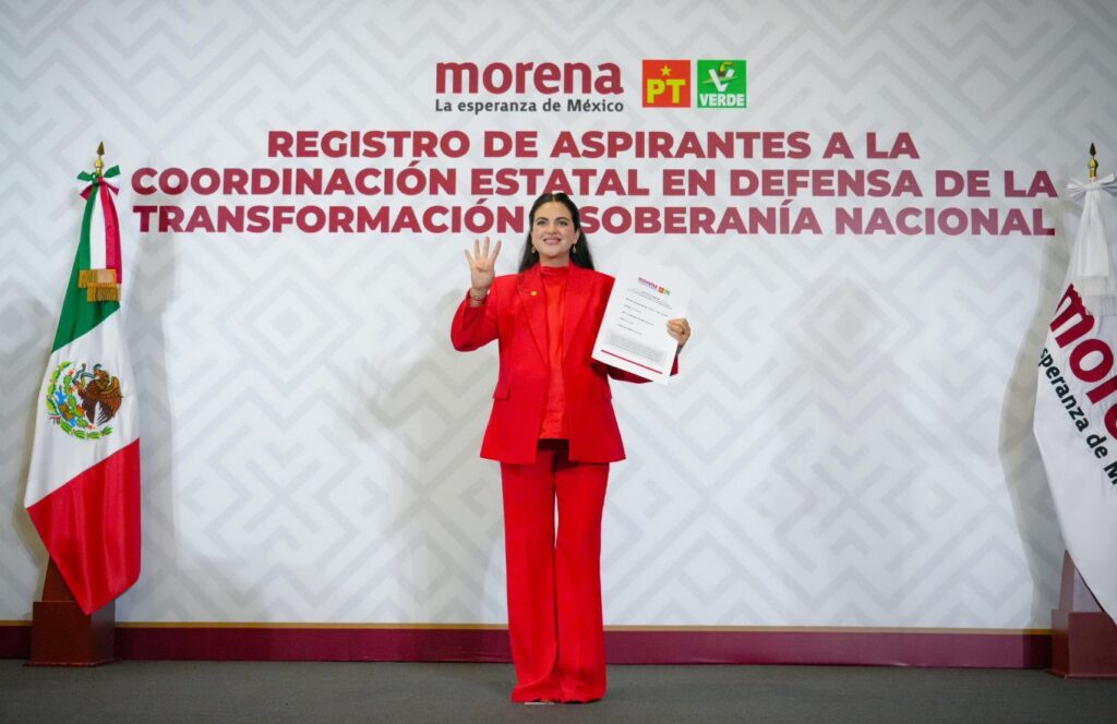 Andrea Chávez se registra en Morena rumbo a Chihuahua 2027