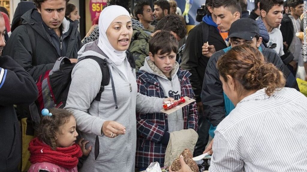 Migrantes en Suecia podrían perder su residencia por deudas o mala conducta