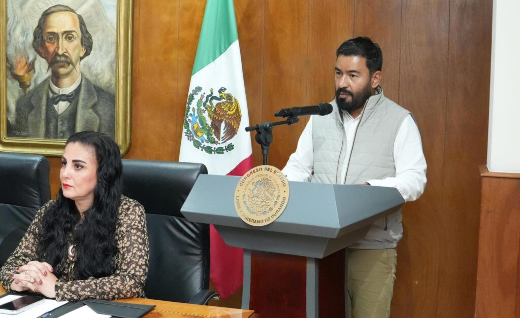 Persiste falta de médicos y medicamentos en Durango: Héctor Herrera