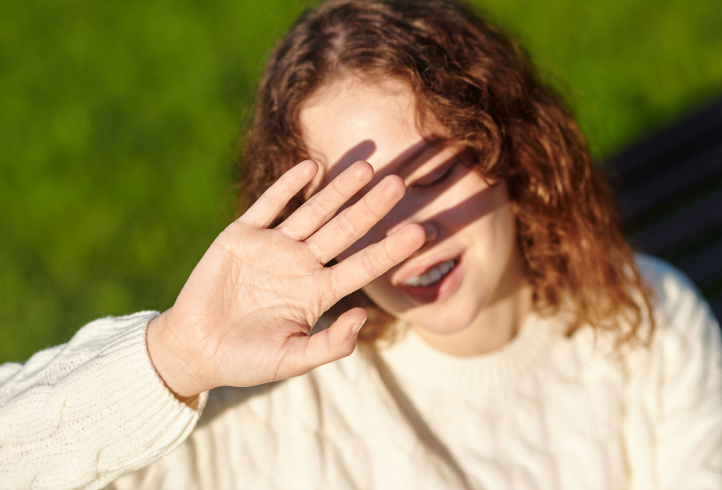Expertos advierten que el calor daña la salud ocular y los ojos
