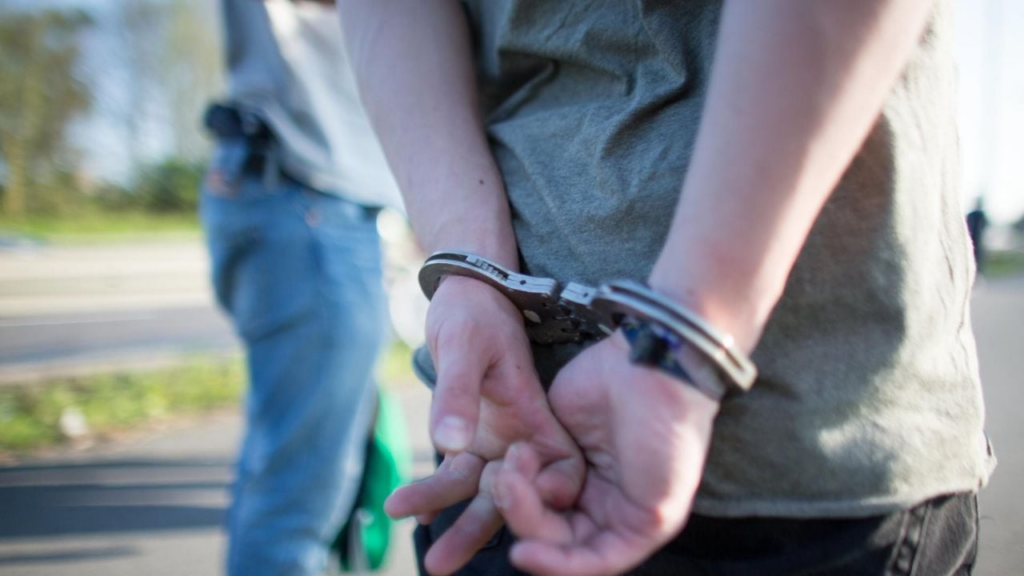 Canadá arresta a joven vinculado con tiroteo contra sede diplomática de EU