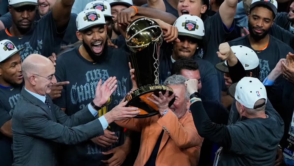 Millones celebran en Manhattan el campeonato histórico de los Knicks