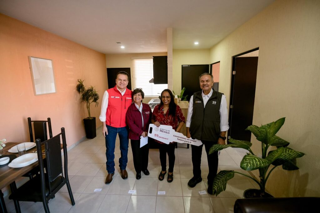 Entregan en Durango primeras viviendas del Infonavit; familias acceden a patrimonio propio