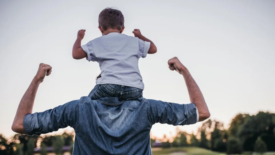 ¿Cuánto cuesta ser padre en México en 2026? El gasto puede superar los 20 mil pesos al mes