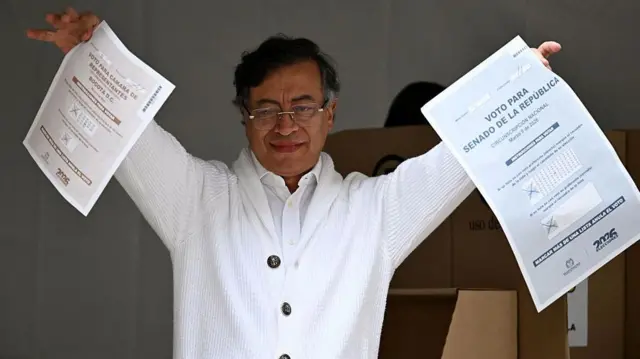 Gustavo Petro enfrenta orden de suspensión provisional en Colombia