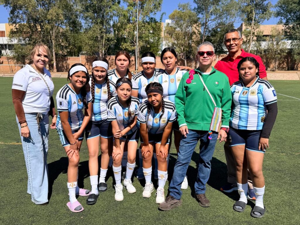 Más de mil estudiantes compiten en el Mundialito Estatal de Telesecundarias