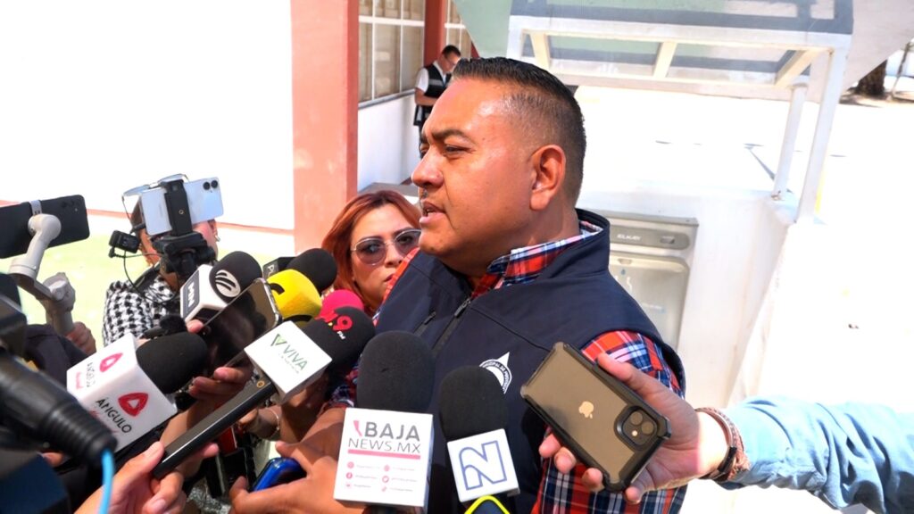 Bomberos reciben capacitación en rescate RIT