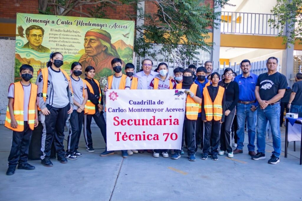 Lleva alcalde Salvador Calderón el programa “Limpiando tu Ciudad” a las secundarias técnicas 53 y 70
