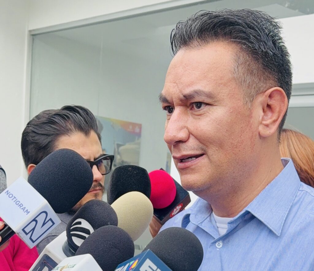 Preocupa a Salud riesgo de gusano barrenador en El Mezquital por ganado suelto en la sierra.