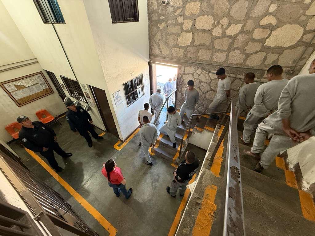 Revisan CERESOS de Parral y Guachochi; no hallan objetos prohibidos en Chihuahua