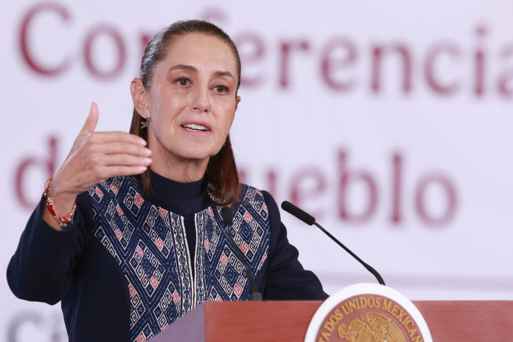Sheinbaum felicita a los padres de México en su día; reconoce su aporte al país